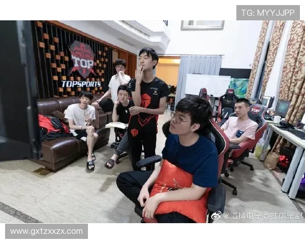 杭州网球队在洲际杯积分榜上以71分稳居第一名展现强劲实力