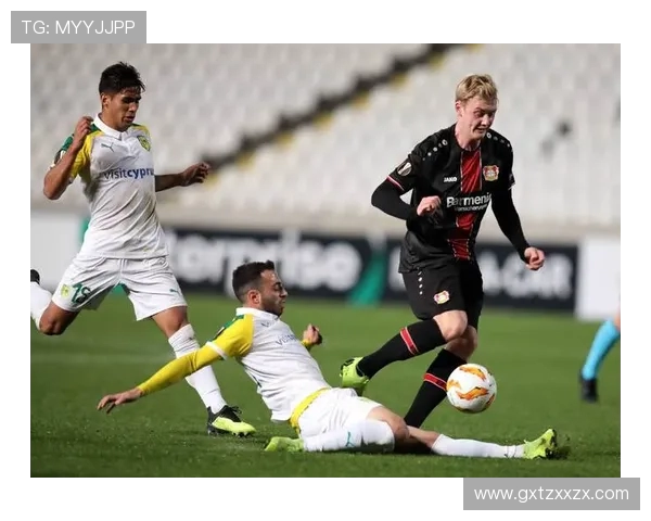 勒沃库森迎战AEK希腊球队争夺欧战小组赛关键胜利