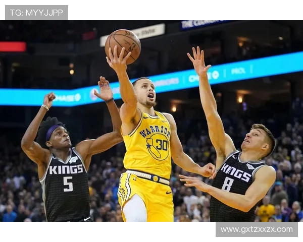 夏季联赛精彩对决国王队与勇士队的巅峰对抗赛即将上演