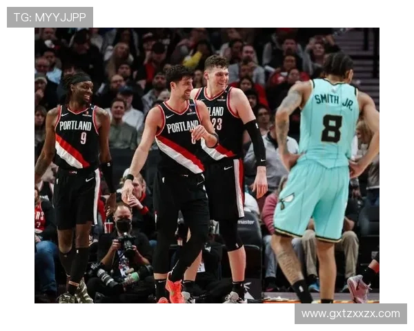 开拓者与黄蜂精彩对决直播全程回顾及赛后分析 开拓者与黄蜂精彩对决直播全程回顾及赛后分析