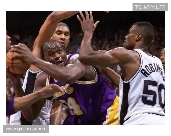 湖人三对三精彩对决展现团队默契与个人技巧的完美结合